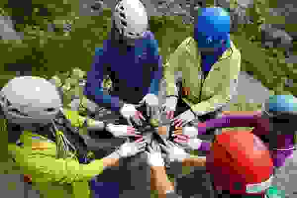 Clean Climbing Kurse Lofoten – Kletterschule YOYO
