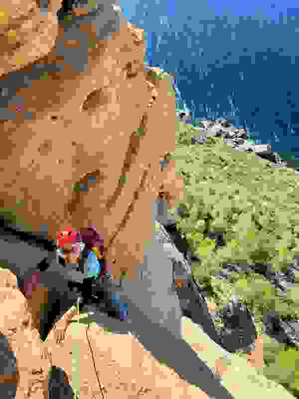 Cape Canaille, Les Calanques Mehrseillängenrouten – Kletterschule YOYO