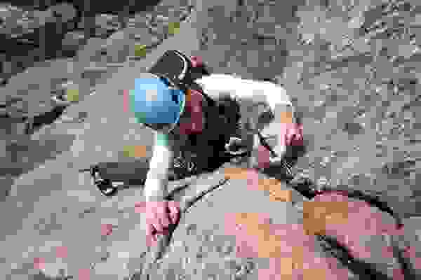 Clean Climbing Kurse Lofoten – Kletterschule YOYO