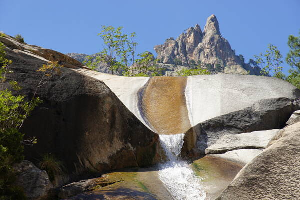Korsika Mehrseillängenrouten – Kletterschule YOYO
