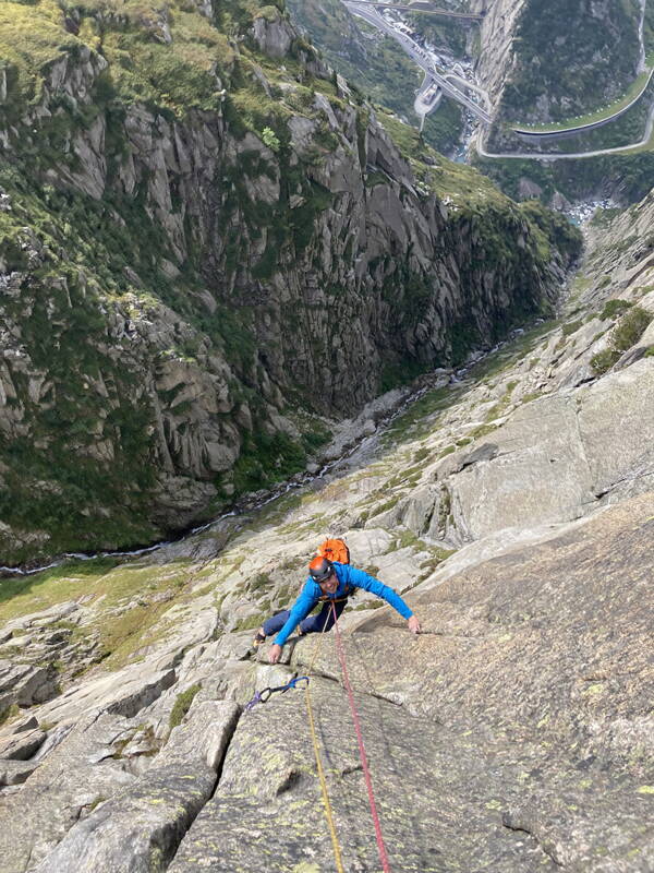 Teufelstalwand Schöllenen – Kletterschule YOYO