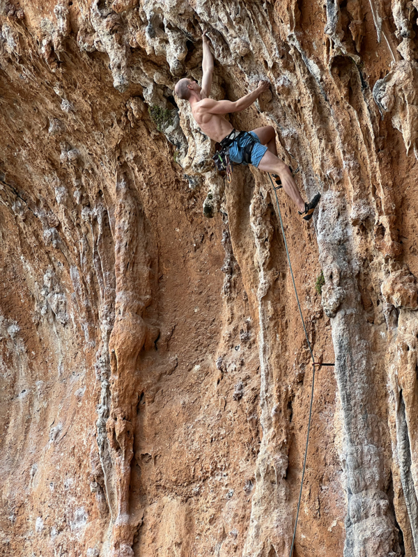 Leonidio/Kyparissi Outdoor-Kletterkurse – Kletterschule YOYO