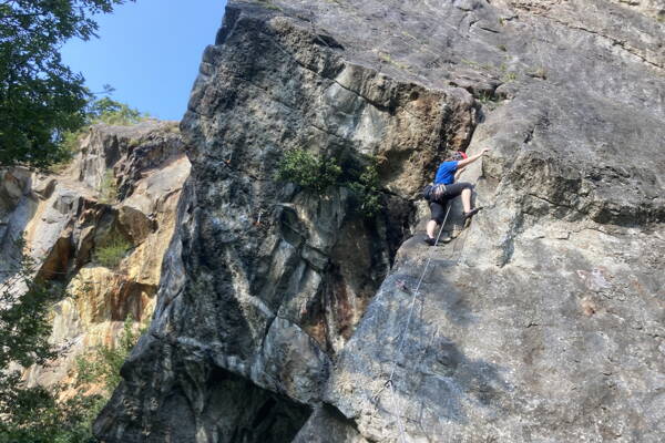 Dorenaz Outdoor-Kletterkurse – Kletterschule YOYO