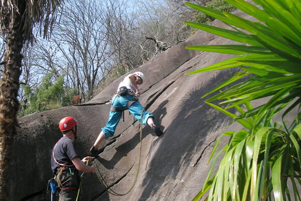 Tessin Outdoor-Kletterkurse – Kletterschule YOYO