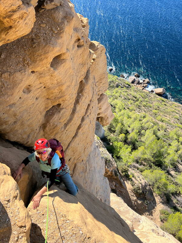Cape Canaille, Les Calanques Mehrseillängenrouten – Kletterschule YOYO
