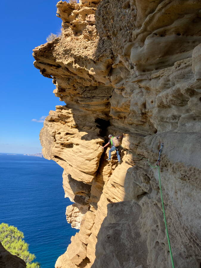 Cape Canaille, Les Calanques Mehrseillängenrouten – Kletterschule YOYO Cape Canaille, Les Calanques Mehrseillängenrouten – Kletterschule YOYO