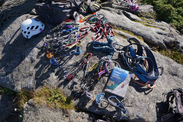 Clean Climbing Kurse Lofoten – Kletterschule YOYO