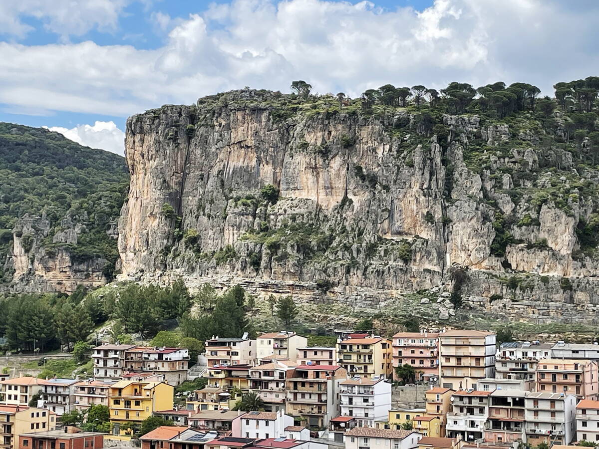 Sardinien/Ulassai Outdoor-Kletterkurse – Kletterschule YOYO Sardinien/Ulassai Outdoor-Kletterkurse – Kletterschule YOYO