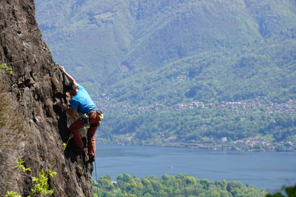 Ponte Brolla Outdoor-Kletterkurse – Kletterschule YOYO
