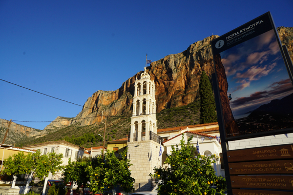 Leonidio/Kyparissi Outdoor-Kletterkurse – Kletterschule YOYO